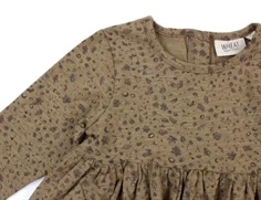 Wheat kjole Otilde hazel spruce and cone